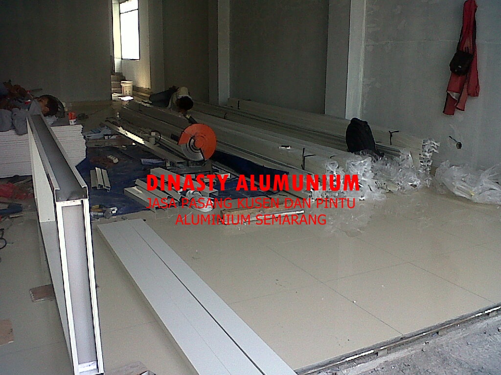 Kusen dan pintu aluminium semarang Dinasty Alumunium